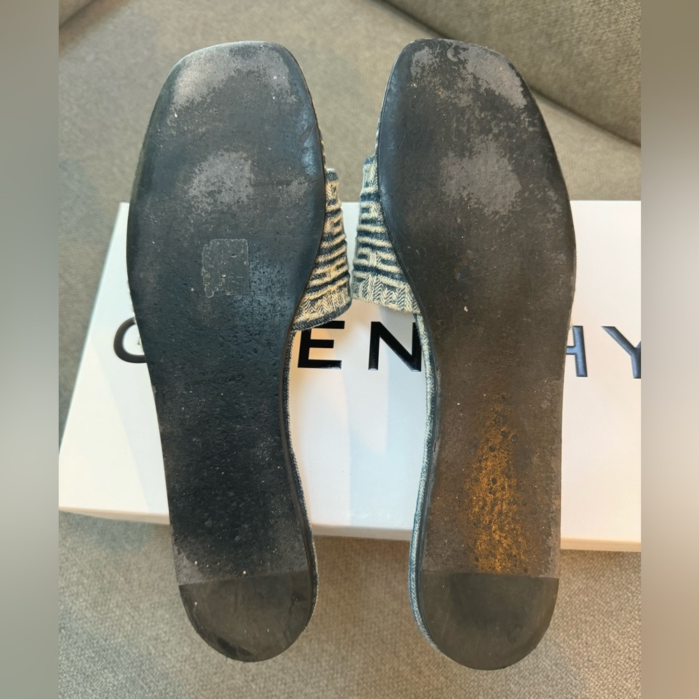 Givenchy G4 Jacquard Slide Sandal in denim blue. Size 12. - Picture 13 of 14